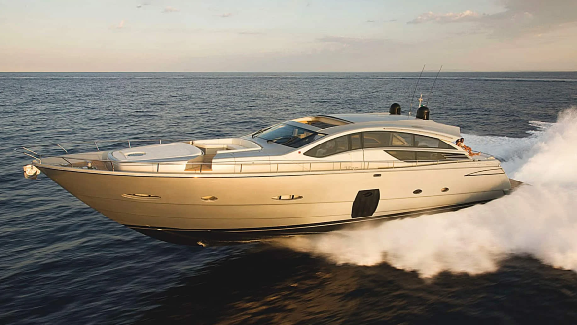 Pershing 80′ – M/Y For Ever